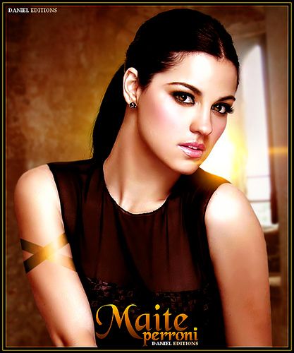 maite_perroni99.jpg